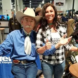 Meet your Posher, Tayler